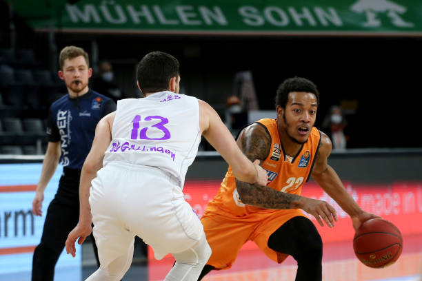 但凭借快速 但凭借快速