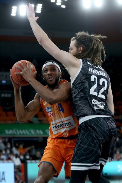 也因为预示 也因为预示